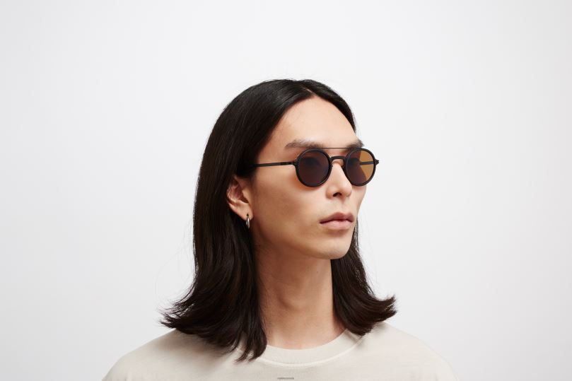 HEMLOCKMYKITA Frame: MH6 Pitch Black/Black|Lens: Polarized Pro Amber Brown B260B50 Mylon